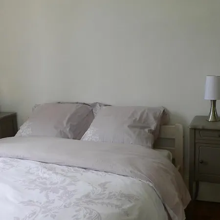 Chambres Et Table D'hotes Les Garachons Oda ve Kahvaltı Sauret-Besserve